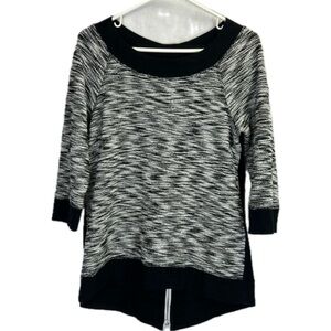 Chico’s Zenergy Black White Sweater With Zippered Detail On Back